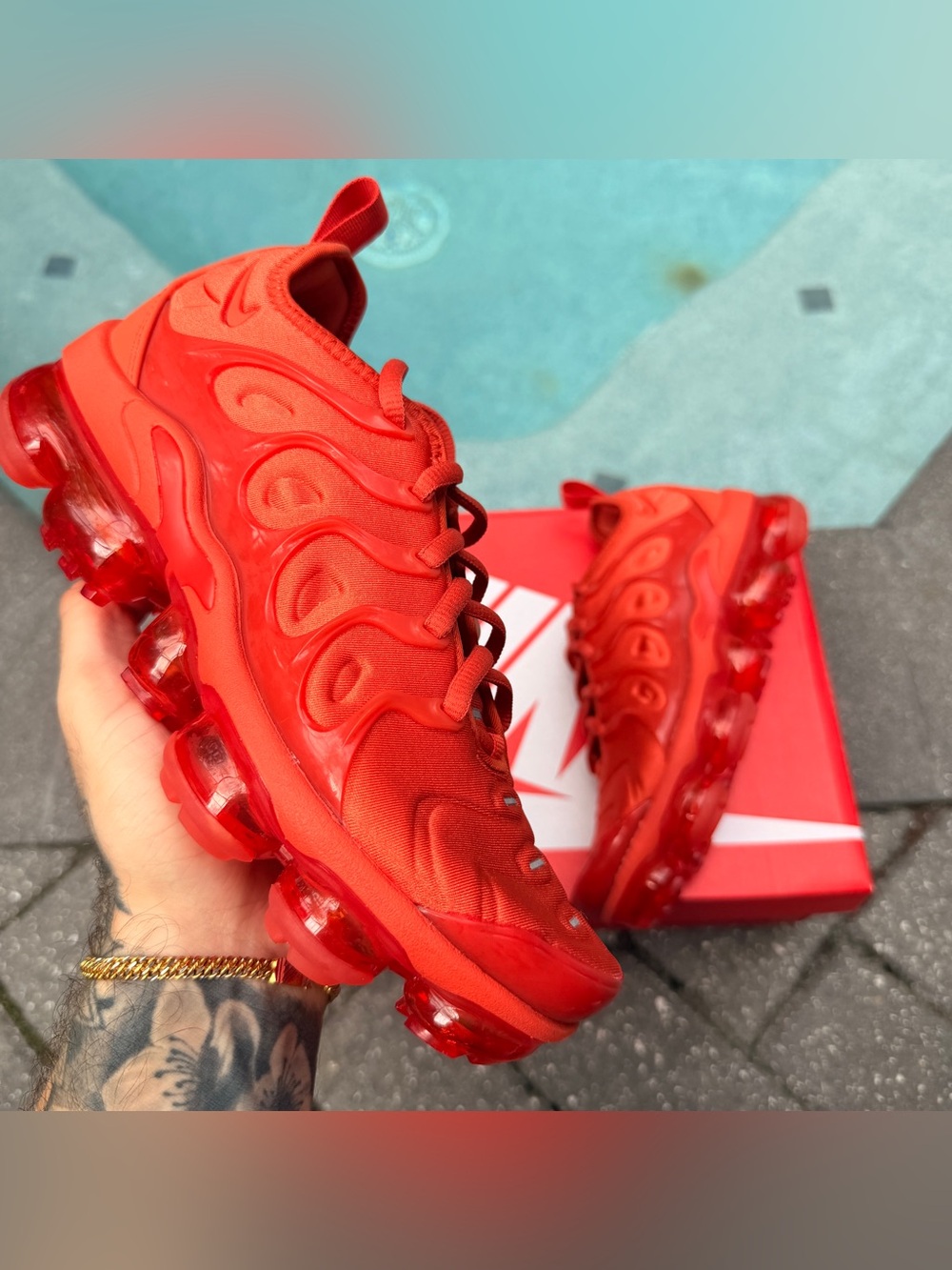 NIKE AIR VAPORMAX PLUS “TRIPLE ORANGE” (DZ4440-800) WOMENS SIZE 6